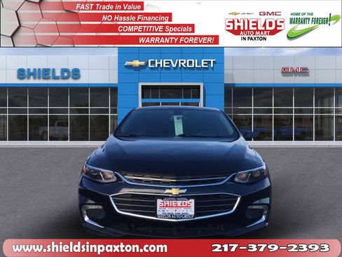 Used 2018 Chevrolet Malibu LT image 2