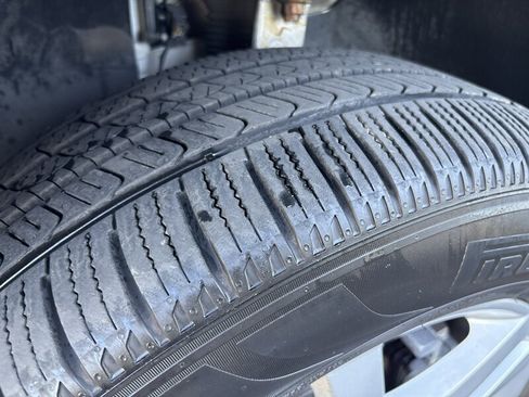 Used 2014 Mercedes-Benz GL 450 4MATIC image 19