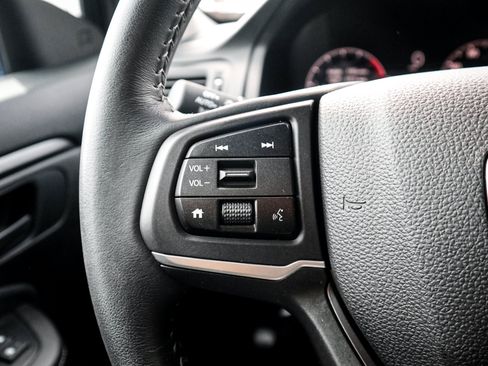 Used 2025 Honda Ridgeline Sport image 19