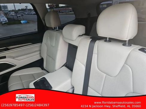 Used 2020 Kia Telluride EX image 11