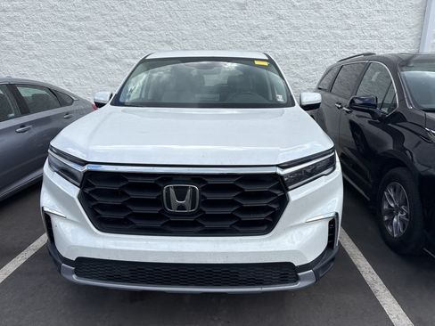 Used 2023 Honda Pilot EX-L image 2