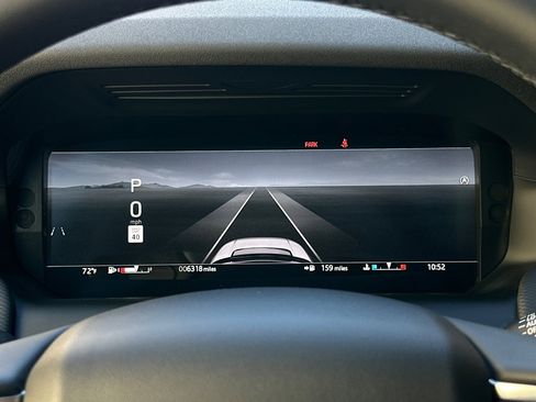 Certified 2025 Land Rover Discovery Sport Dynamic SE image 30