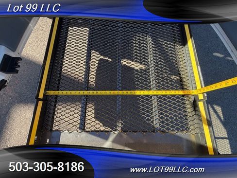 Used 2017 Ford Transit 350 XL RWD image 3