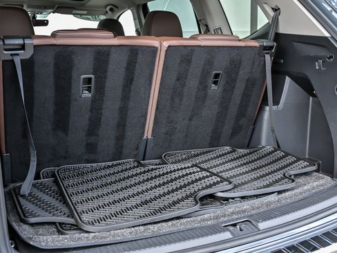 Used 2023 Volkswagen Atlas SE w/ Panoramic Sunroof Package AWD/4WD image 19