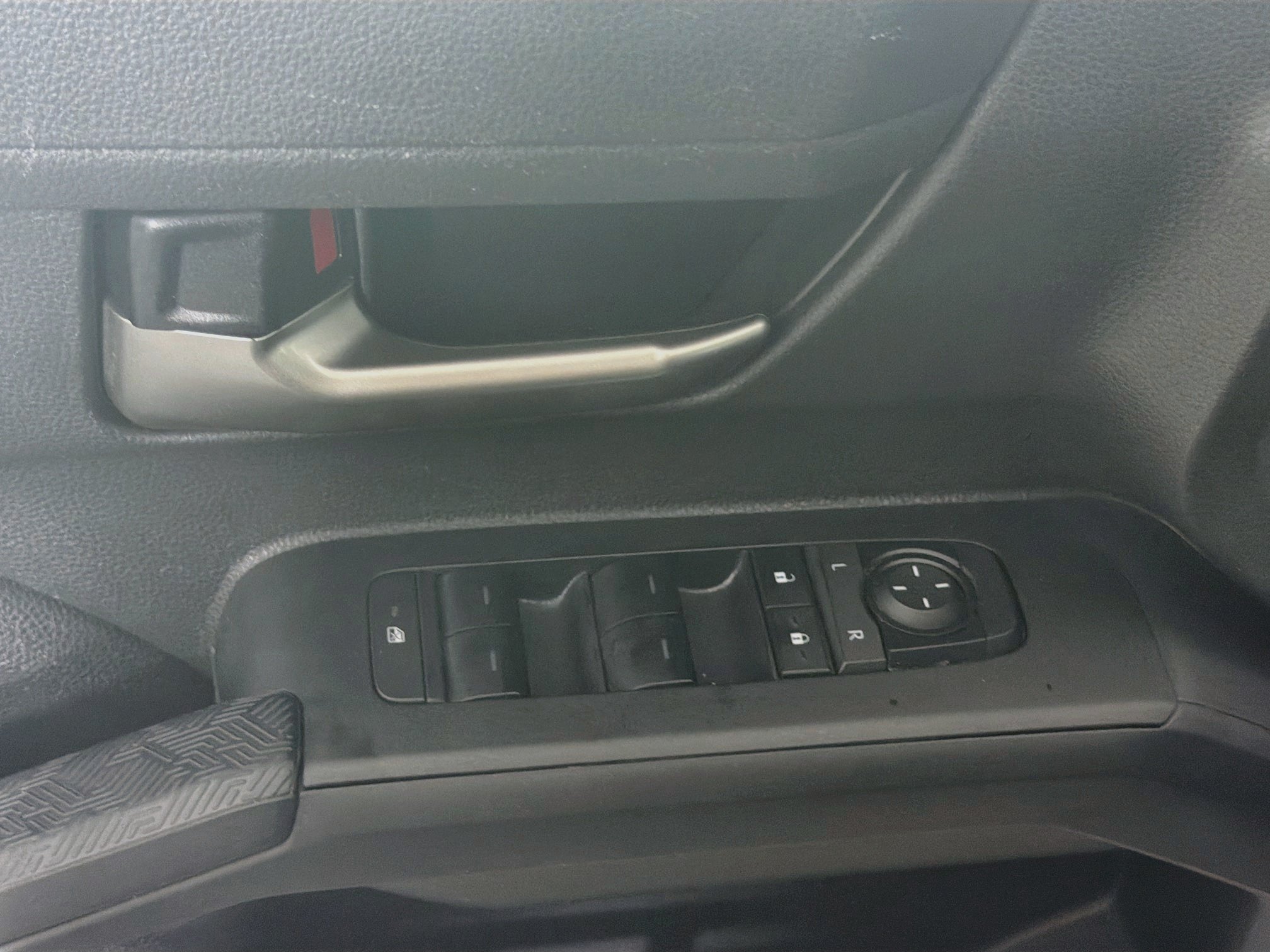 Used 2024 Toyota Tacoma TRD Off-Road AWD/4WD image 15