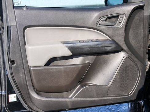 Used 2021 Chevrolet Colorado W/T image 9