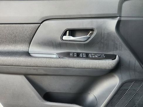 New 2026 Nissan Kicks SV FWD image 17