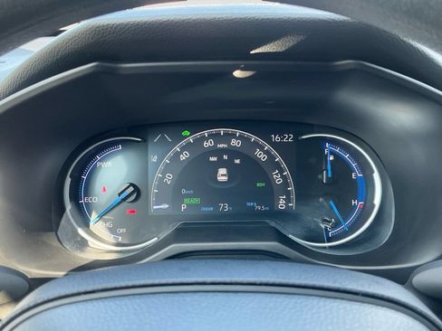 Used 2024 Toyota RAV4 LE AWD/4WD image 24