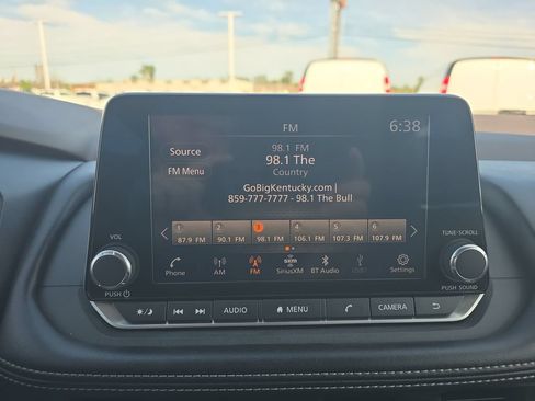 Used 2023 Nissan Rogue SV w/ SV Premium B Package AWD/4WD image 30