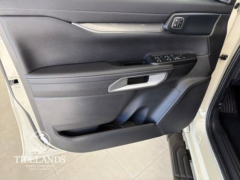 New 2025 Ford Ranger Lariat image 13