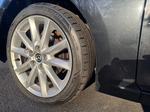 Used 2017 MAZDA MAZDA3 Touring image 7
