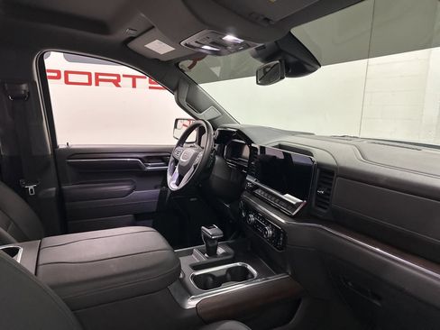 Used 2023 GMC Sierra 1500 SLT AWD/4WD image 49
