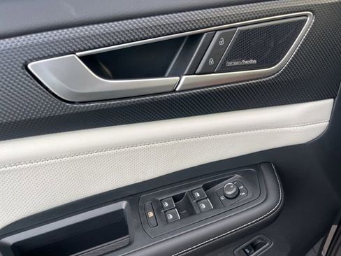 New 2026 Volkswagen Atlas Cross Sport SEL Premium R-Line image 7