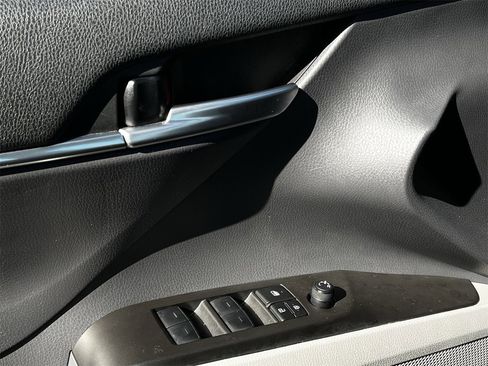 Used 2024 Toyota Camry LE image 21