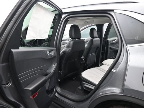 New 2025 Ford Escape SE w/ PHEV Premium Package image 13