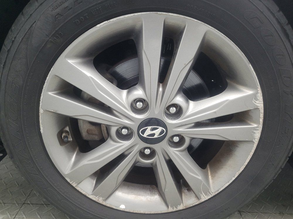 Used 2017 Hyundai Elantra SE w/ SE A/T Tech Package 03 FWD image 31