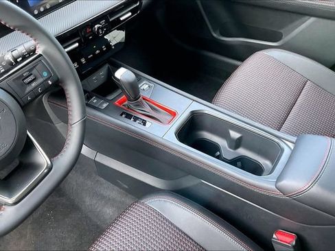 New 2026 Nissan Kicks SR FWD image 6