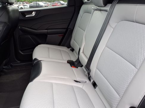 Used 2023 Ford Escape SE FWD image 7