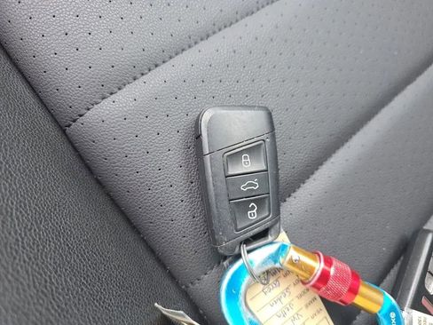 Used 2022 Volkswagen Jetta SE image 31