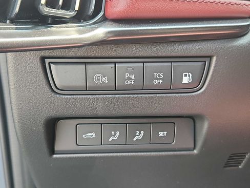 Used 2025 MAZDA CX-70 Plug-In Hybrid w/ Premium Plus AWD/4WD image 22