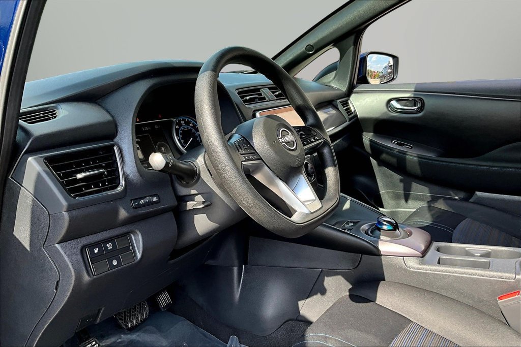 Used 2023 Nissan Leaf S FWD image 17