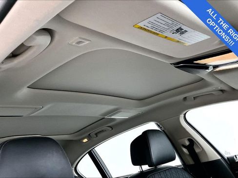 Used 2022 BMW 750i xDrive w/ Executive Package image 23