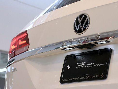 Used 2023 Volkswagen Atlas SEL image 21