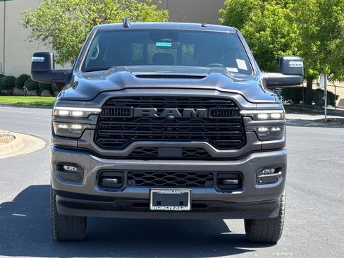 New 2026 RAM 2500 Laramie AWD/4WD image 8