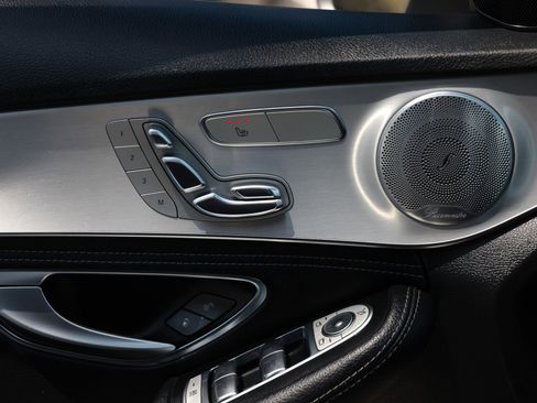 Used 2016 Mercedes-Benz C 300 4MATIC Sedan image 46