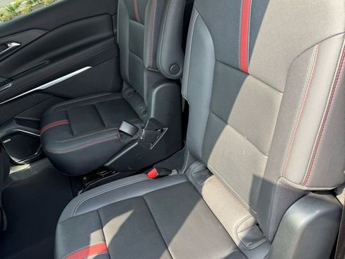 Used 2024 Chevrolet Traverse RS image 13