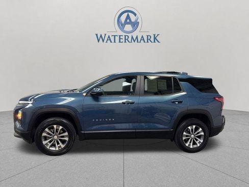 Used 2025 Chevrolet Equinox LT FWD image 2