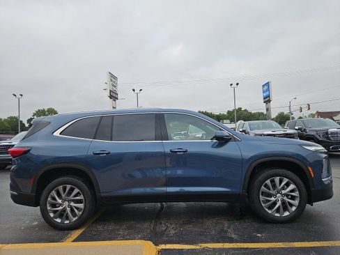 New 2026 Buick Enclave Preferred w/ Power Package image 10