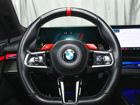 Used 2025 BMW M5 w/ Executive Package image 52