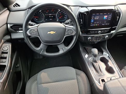 Used 2023 Chevrolet Traverse LT AWD/4WD image 12