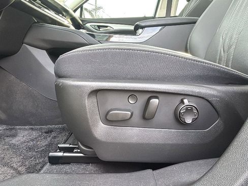 Certified 2025 Buick Envision Avenir image 25