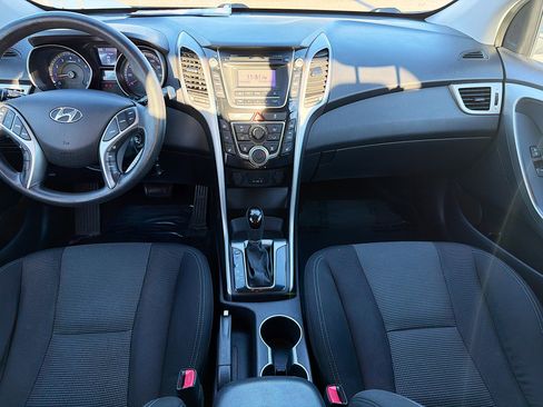 Used 2013 Hyundai Elantra GT image 17