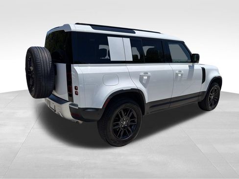 Used 2025 Land Rover Defender 110 S AWD/4WD image 7