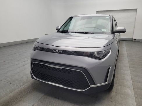 Used 2025 Kia Soul LX image 15