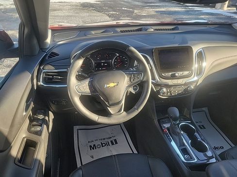 Used 2024 Chevrolet Equinox Premier image 6