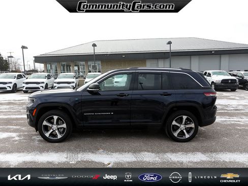 Used 2022 Jeep Grand Cherokee Limited 4xe image 3