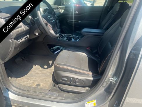 Used 2023 GMC Acadia AT4 w/ Technology Package AWD/4WD image 9