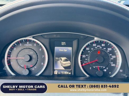 Used 2016 Toyota Camry SE image 12