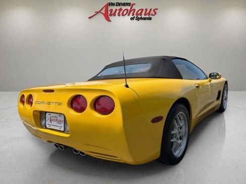 Used 2003 Chevrolet Corvette Convertible w/ Preferred Equipment Group1 RWD image 8