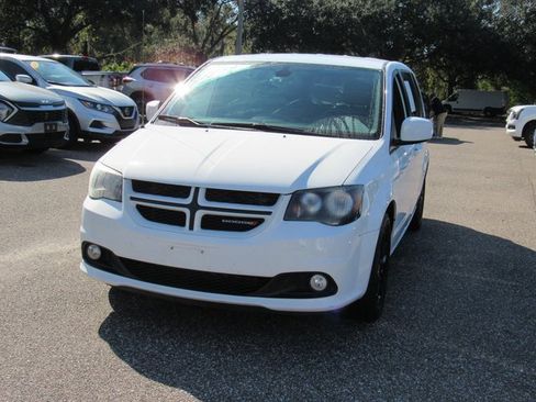 Used 2020 Dodge Grand Caravan GT image 4