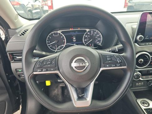 Used 2024 Nissan Sentra SV FWD image 8