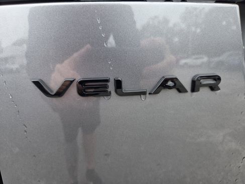Used 2023 Land Rover Range Rover Velar R-Dynamic S image 14