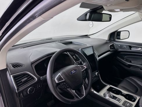 Used 2022 Ford Edge Titanium w/ Equipment Group 301A AWD/4WD image 10