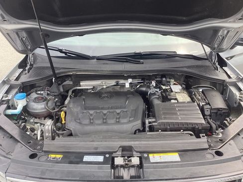 Used 2024 Volkswagen Tiguan SE R-Line AWD/4WD image 29