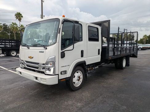 New 2025 Chevrolet Low Cab Forward image 8