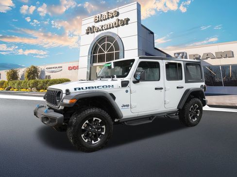 Used 2024 Jeep Wrangler Unlimited Rubicon 4xe w/ Safety Group image 10